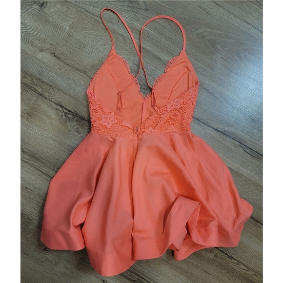 Luxxel women's coral dress size small - Picture 6 of 9